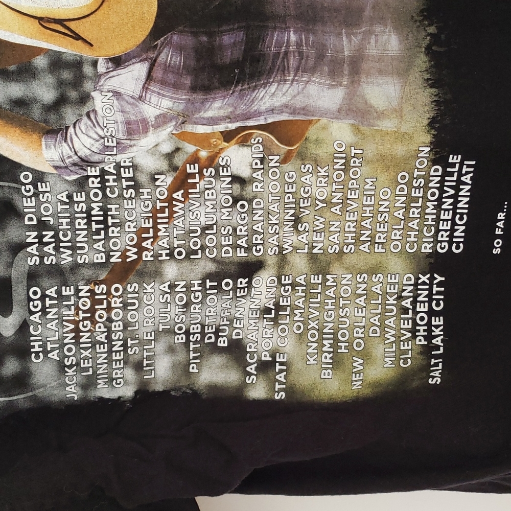 Garth Brooks Concert Shirt Size L - Picture 4 of 7